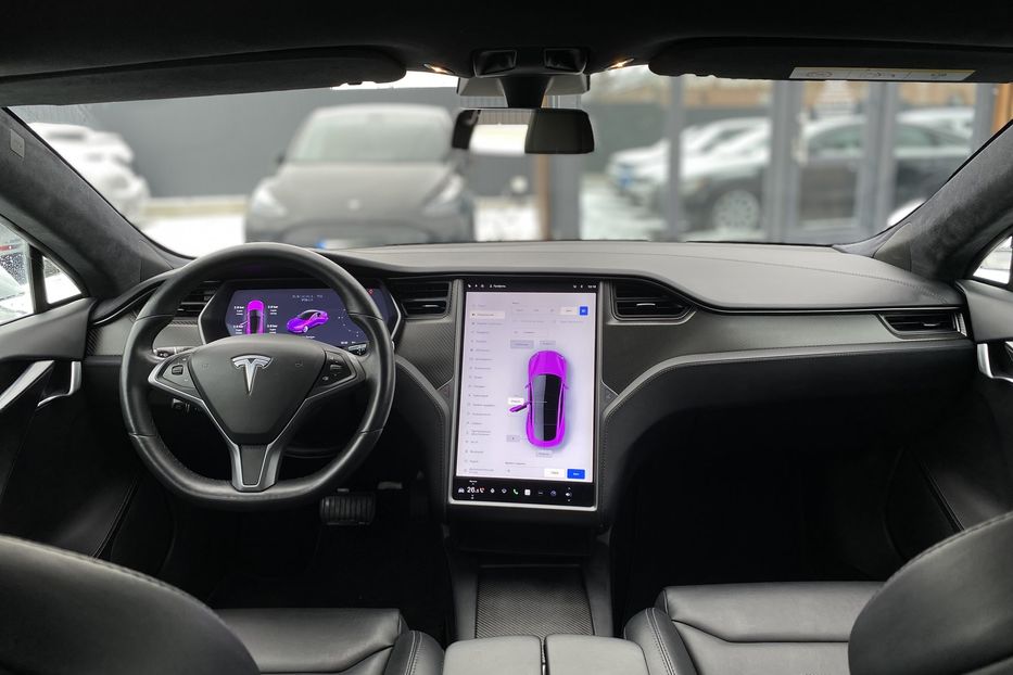 Продам Tesla Model S 75D 2018 года в Луцке