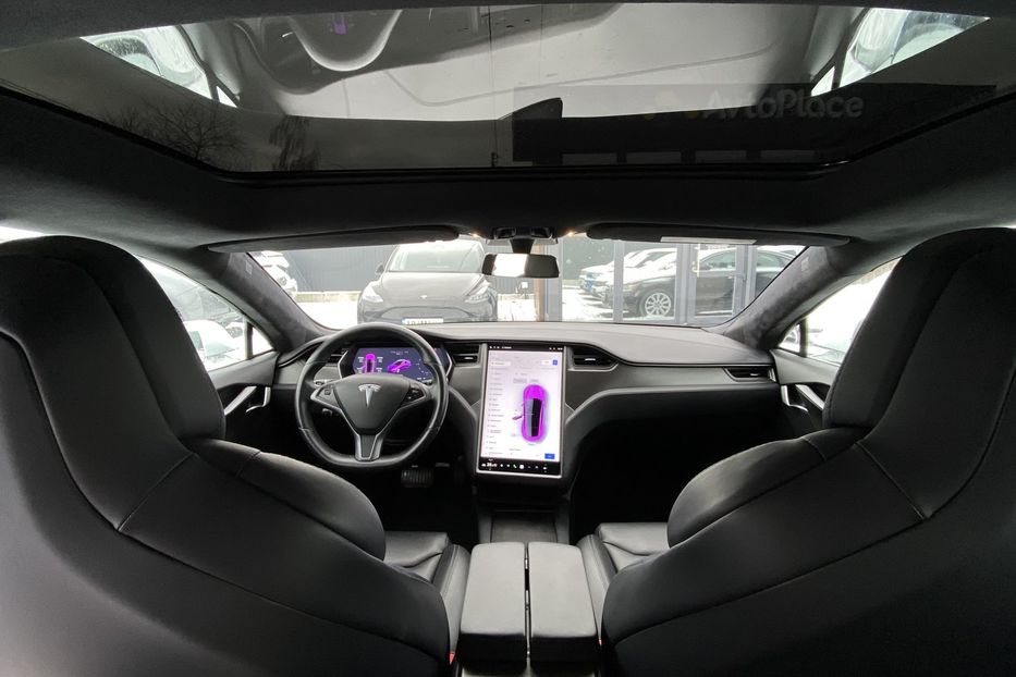 Продам Tesla Model S 75D 2018 года в Луцке