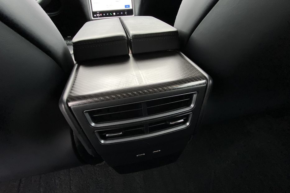 Продам Tesla Model S 75D 2018 года в Луцке