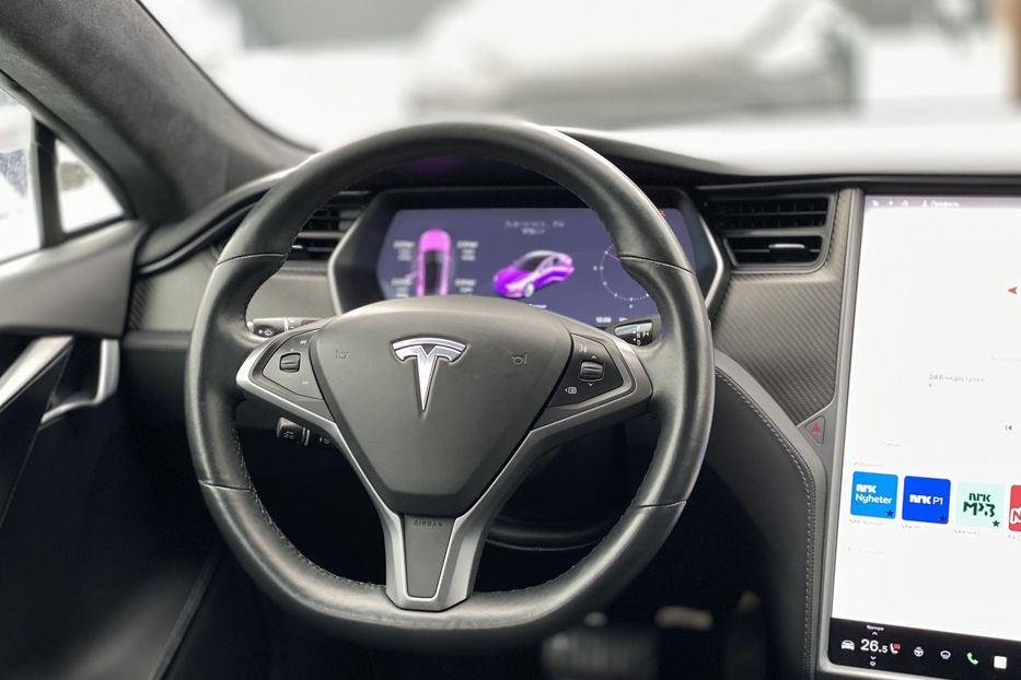 Продам Tesla Model S 75D 2018 года в Луцке