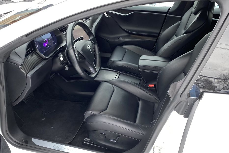 Продам Tesla Model S 75D 2018 года в Луцке