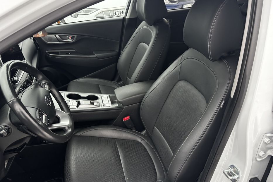 Продам Hyundai Kona 64 кВт. авто у Львові  2020 года в Львове