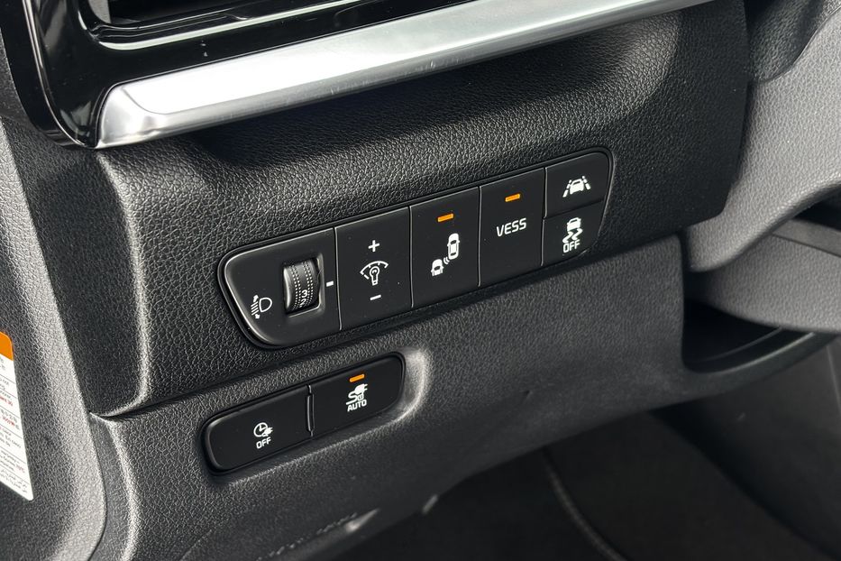 Продам Kia Niro 64 KW авто у Львові  2020 года в Львове