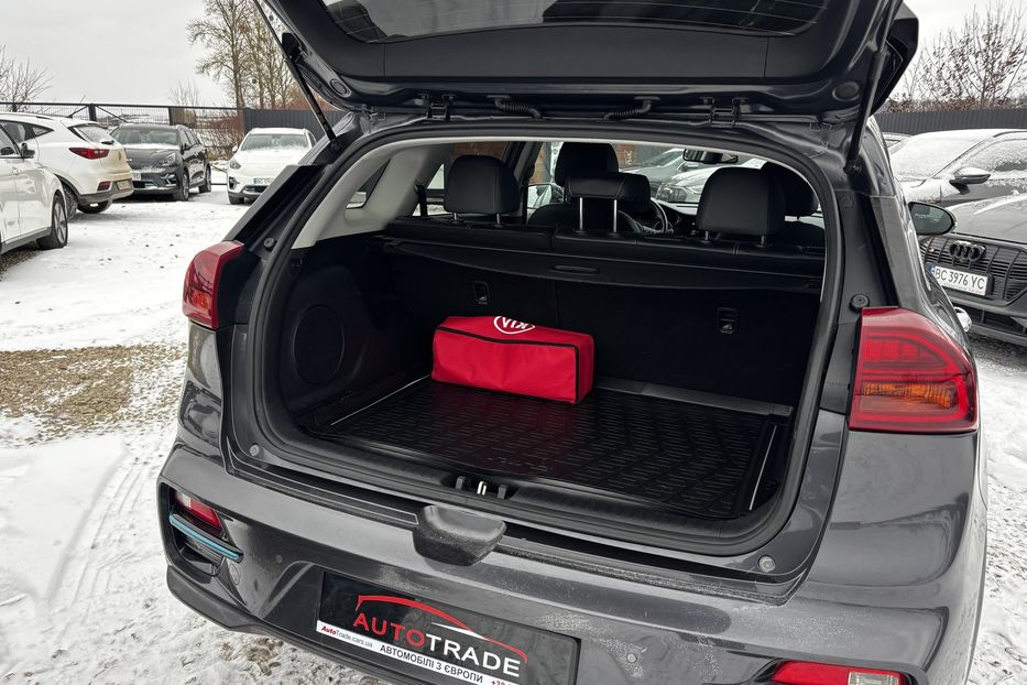 Продам Kia Niro 64 KW авто у Львові  2020 года в Львове