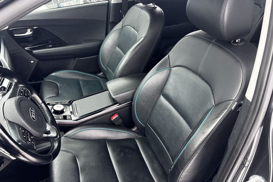 Продам Kia Niro 64 kw PREMIUM авто у Львові 2021 года в Львове