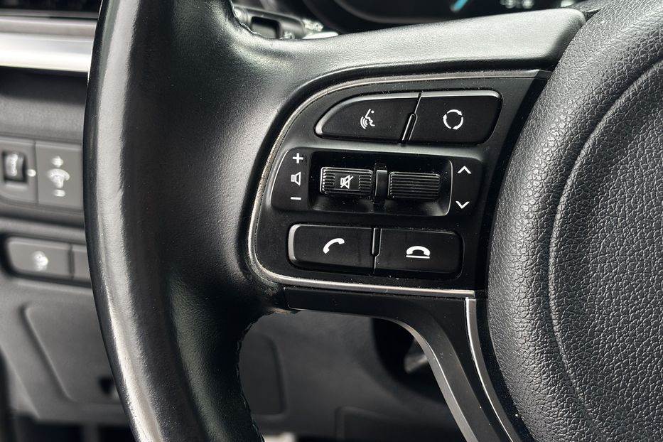 Продам Kia Niro 64 kw PREMIUM авто у Львові 2021 года в Львове