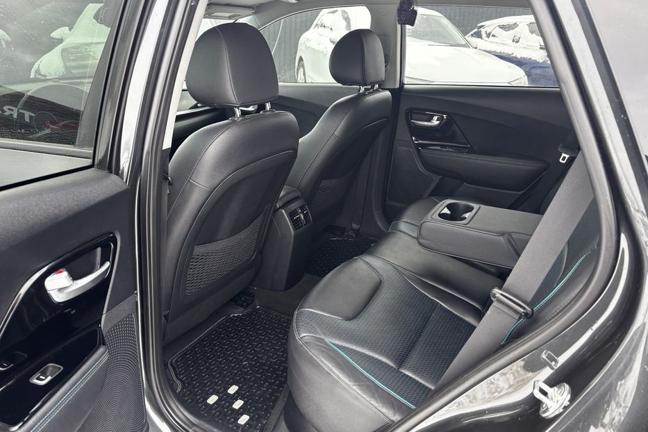 Продам Kia Niro 64 kw PREMIUM авто у Львові 2021 года в Львове