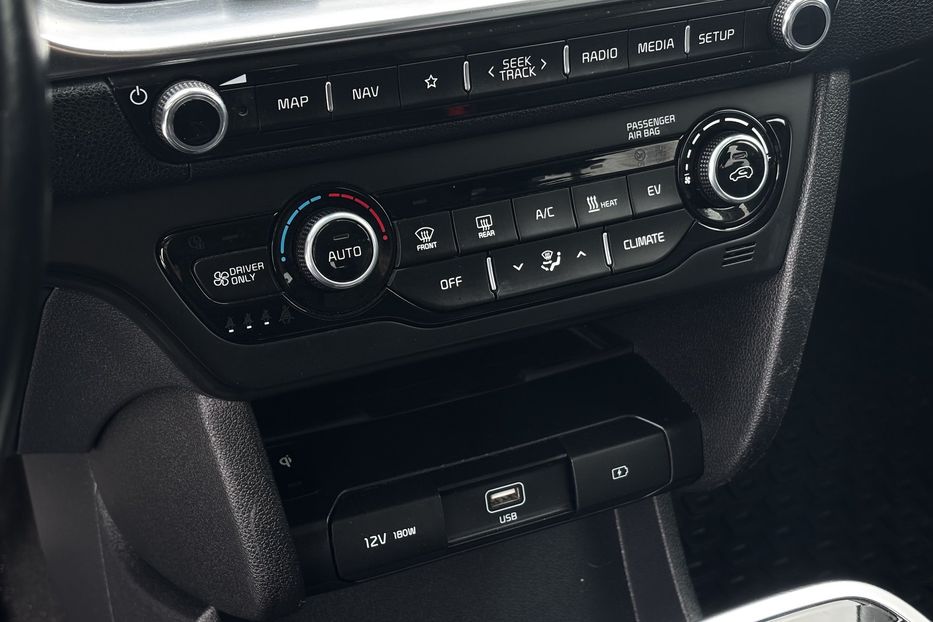 Продам Kia Niro 64 kw PREMIUM авто у Львові 2021 года в Львове