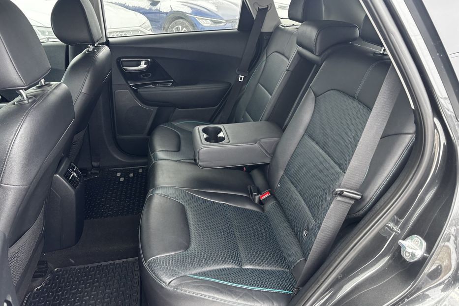 Продам Kia Niro 64 kw PREMIUM авто у Львові 2021 года в Львове