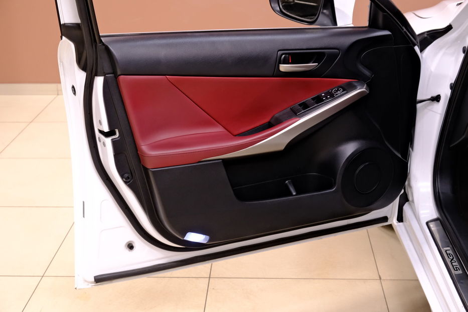 Продам Lexus IS 350 F-Sport 2018 года в Одессе