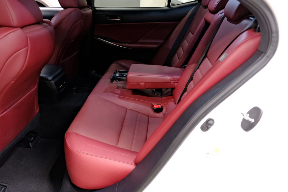 Продам Lexus IS 350 F-Sport 2018 года в Одессе