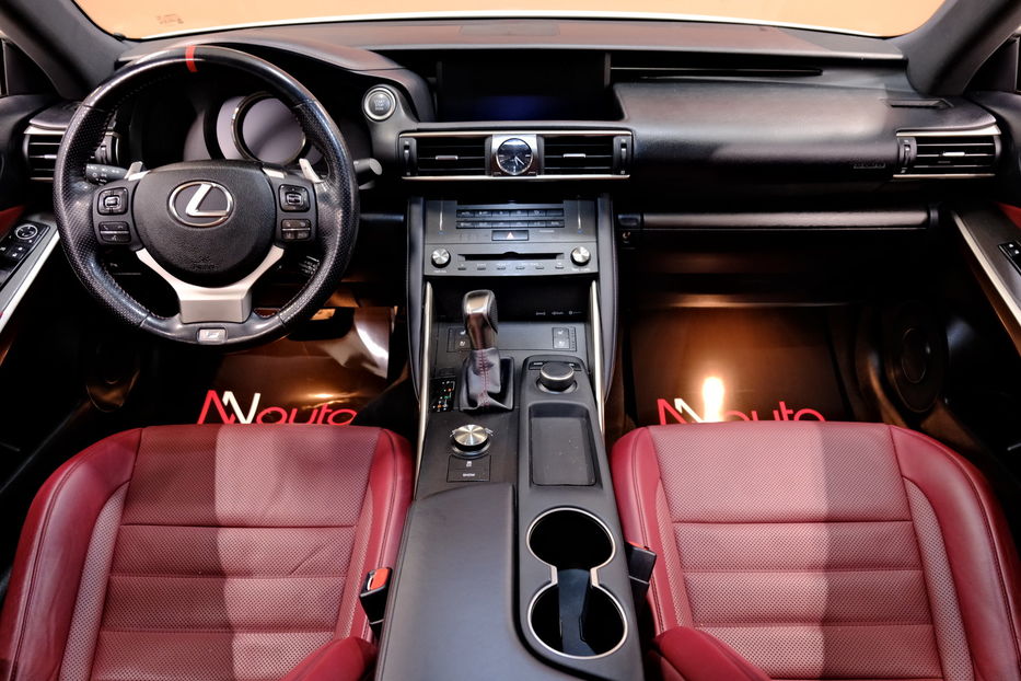 Продам Lexus IS 350 F-Sport 2018 года в Одессе