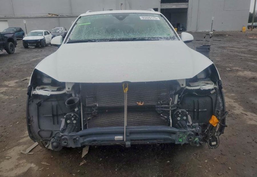 Продам Volkswagen Touareg SPORT 2016 года в Киеве