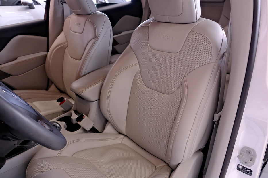 Продам Jeep Cherokee 2022 года в Одессе