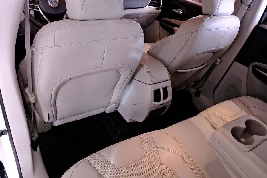 Продам Jeep Cherokee 2022 года в Одессе