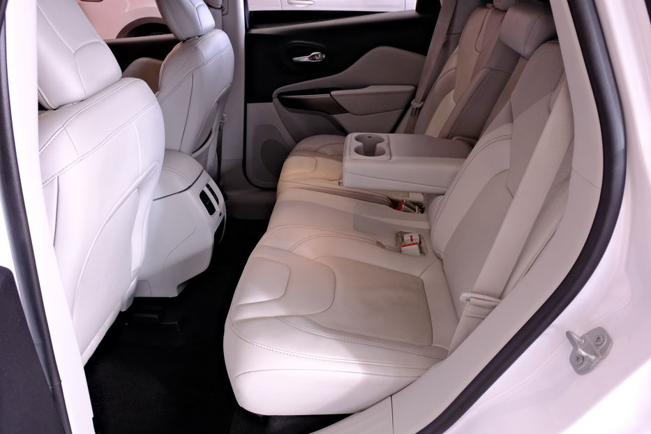 Продам Jeep Cherokee 2022 года в Одессе