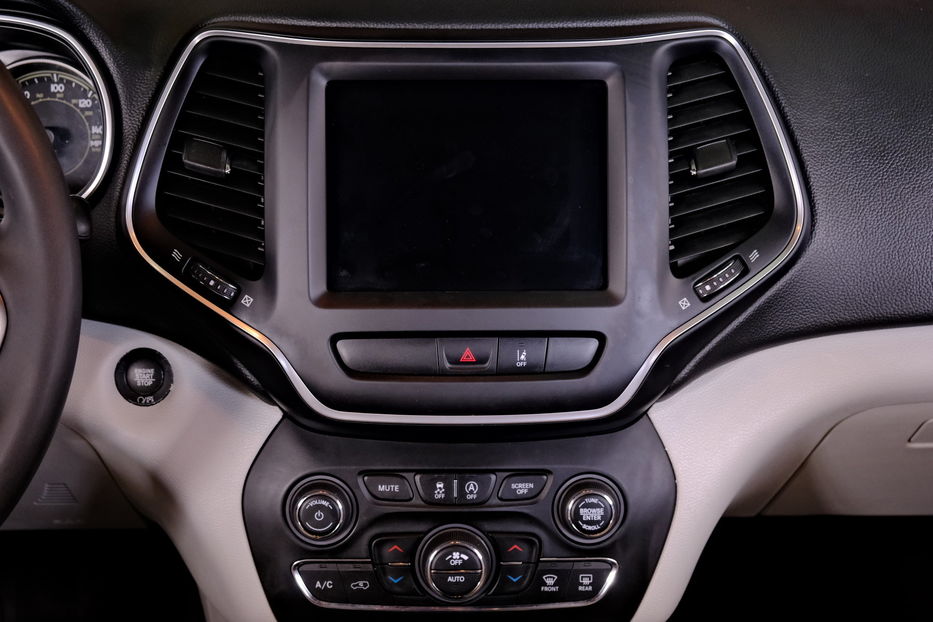 Продам Jeep Cherokee 2022 года в Одессе