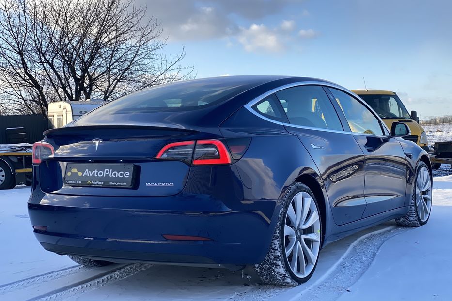 Продам Tesla Model 3 Performance 2019 года в Луцке