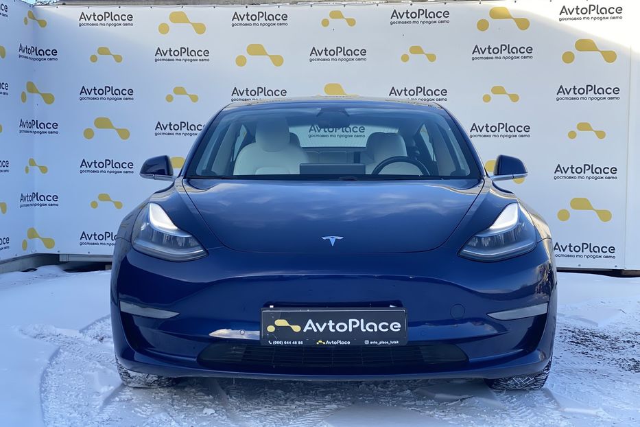 Продам Tesla Model 3 Performance 2019 года в Луцке