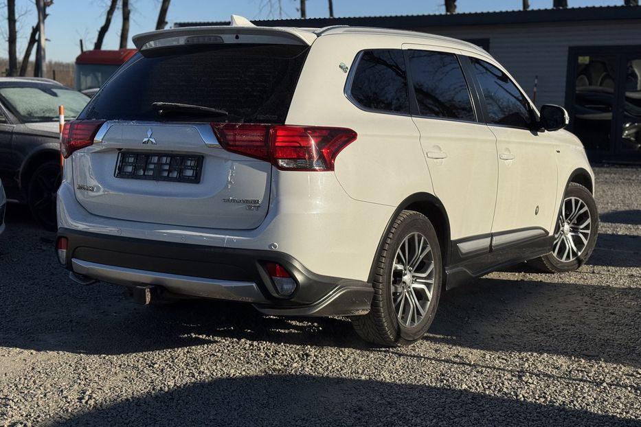 Продам Mitsubishi Outlander (COMIS) 4х4 2017 года в г. Умань, Черкасская область