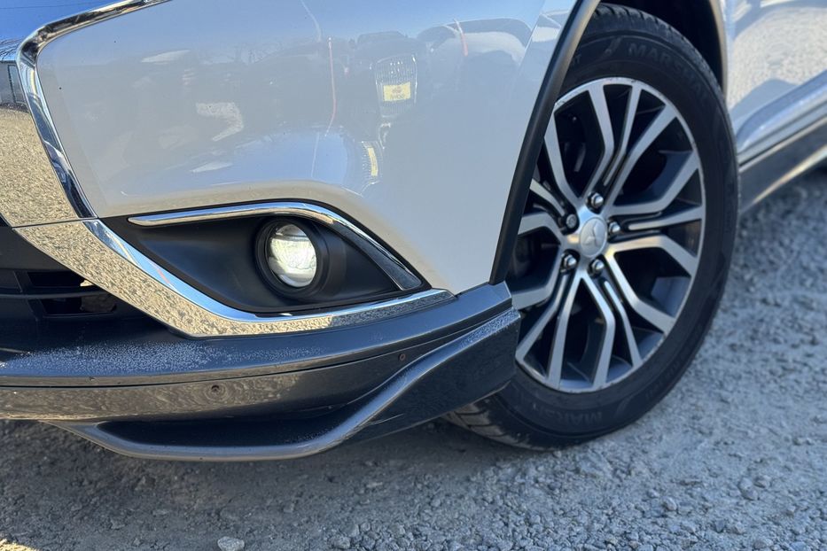 Продам Mitsubishi Outlander (COMIS) 4х4 2017 года в г. Умань, Черкасская область