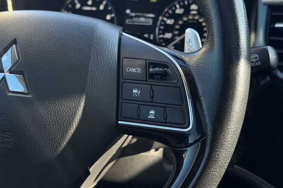 Продам Mitsubishi Outlander (COMIS) 4х4 2017 года в г. Умань, Черкасская область