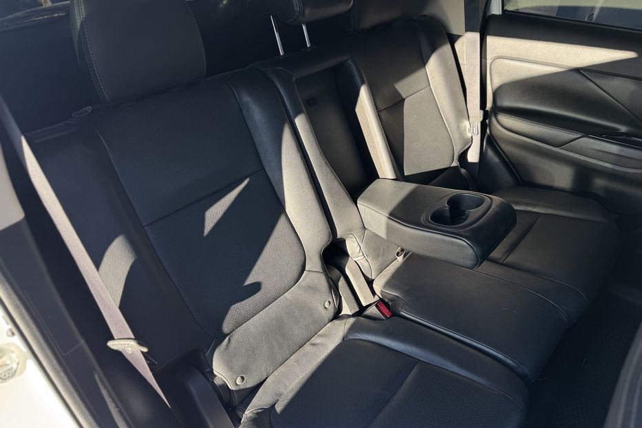 Продам Mitsubishi Outlander (COMIS) 4х4 2017 года в г. Умань, Черкасская область