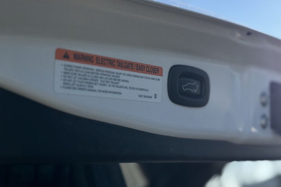 Продам Mitsubishi Outlander (COMIS) 4х4 2017 года в г. Умань, Черкасская область