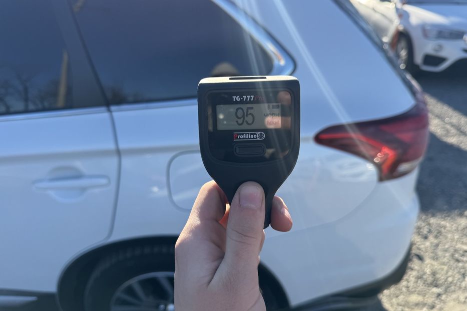 Продам Mitsubishi Outlander (COMIS) 4х4 2017 года в г. Умань, Черкасская область