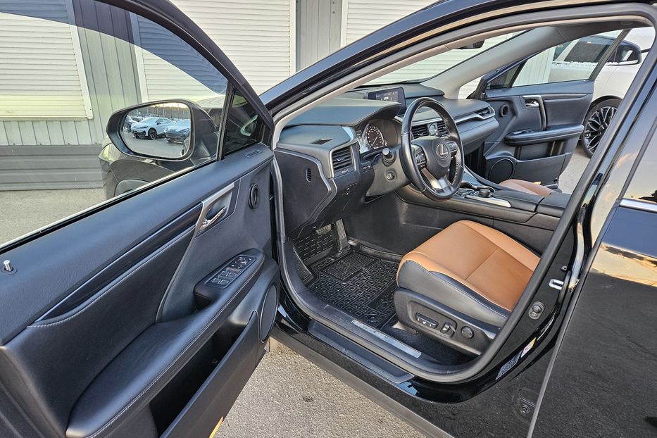 Продам Lexus RX 300 Офіційний 2018 года в Киеве