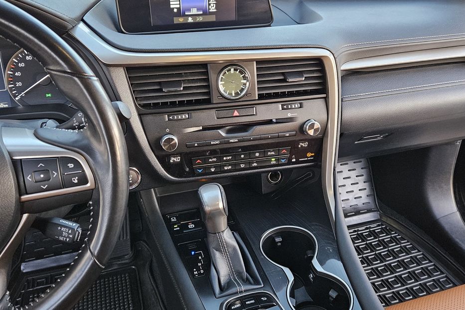 Продам Lexus RX 300 Офіційний 2018 года в Киеве