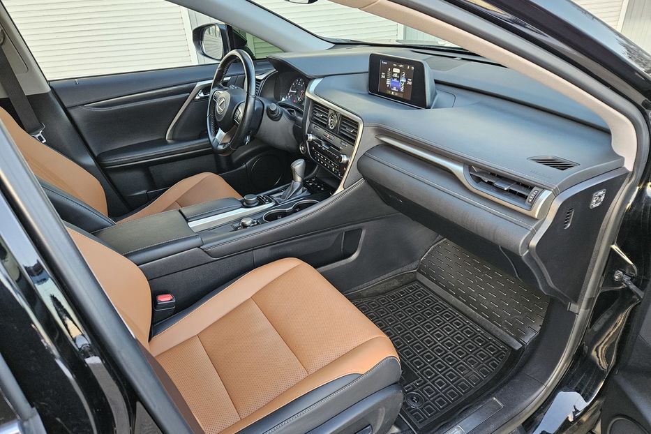 Продам Lexus RX 300 Офіційний 2018 года в Киеве