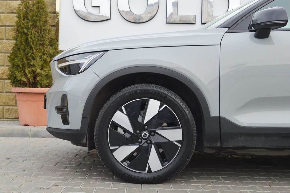 Продам Volvo XC60 XC40 Elektro 70 kWh 2023 года в Одессе