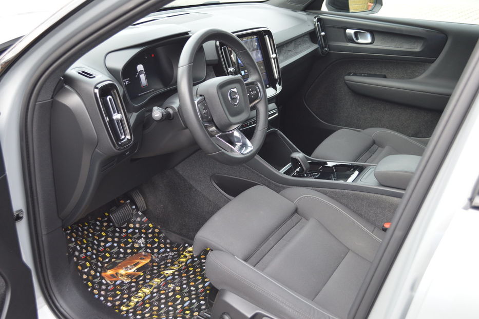 Продам Volvo XC60 XC40 Elektro 70 kWh 2023 года в Одессе