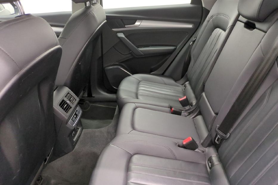 Продам Audi Q5 2.0 120квт авто в Польщі 2021 года в Львове