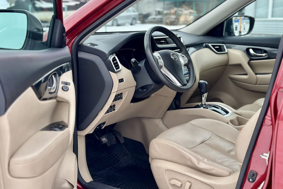 Продам Nissan Rogue 2.5 CVT (170 к.с.) 4WD • SL 2016 года в Киеве
