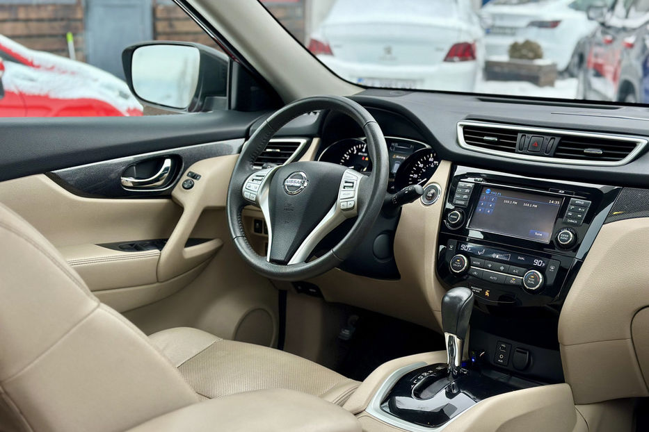 Продам Nissan Rogue 2.5 CVT (170 к.с.) 4WD • SL 2016 года в Киеве