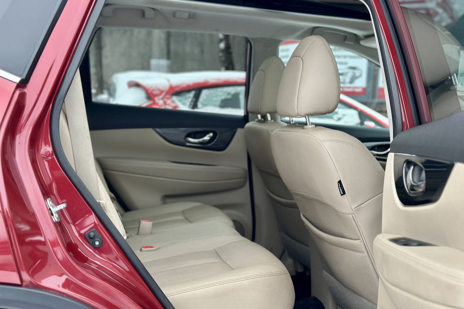 Продам Nissan Rogue 2.5 CVT (170 к.с.) 4WD • SL 2016 года в Киеве