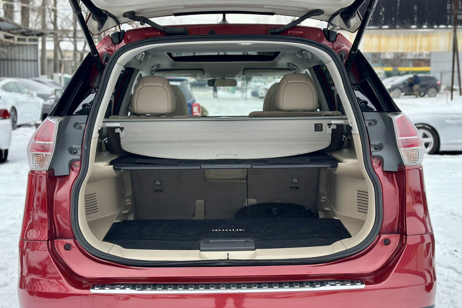 Продам Nissan Rogue 2.5 CVT (170 к.с.) 4WD • SL 2016 года в Киеве