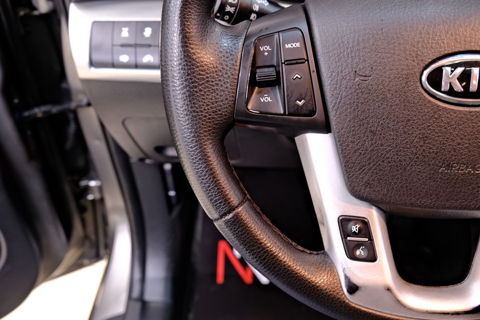 Продам Kia Sorento 2012 года в Одессе