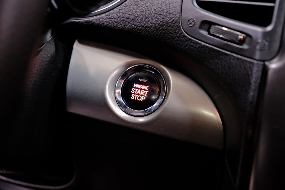 Продам Kia Sorento 2012 года в Одессе