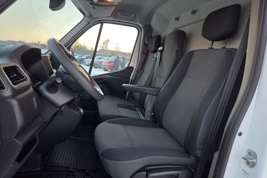 Продам Renault Master груз. L3H2  2020 года в Львове