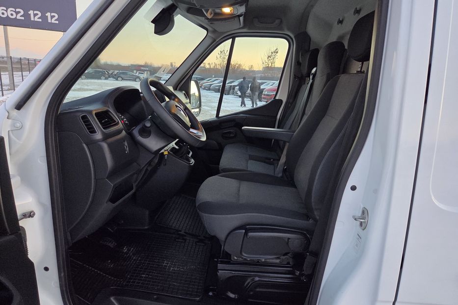 Продам Renault Master груз. L3H2  2020 года в Львове