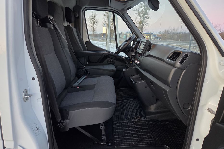 Продам Renault Master груз. L3H2  2020 года в Львове