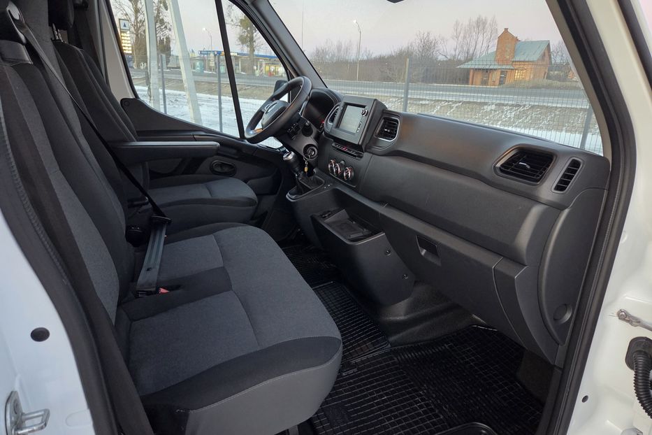 Продам Renault Master груз. L3H2  2020 года в Львове