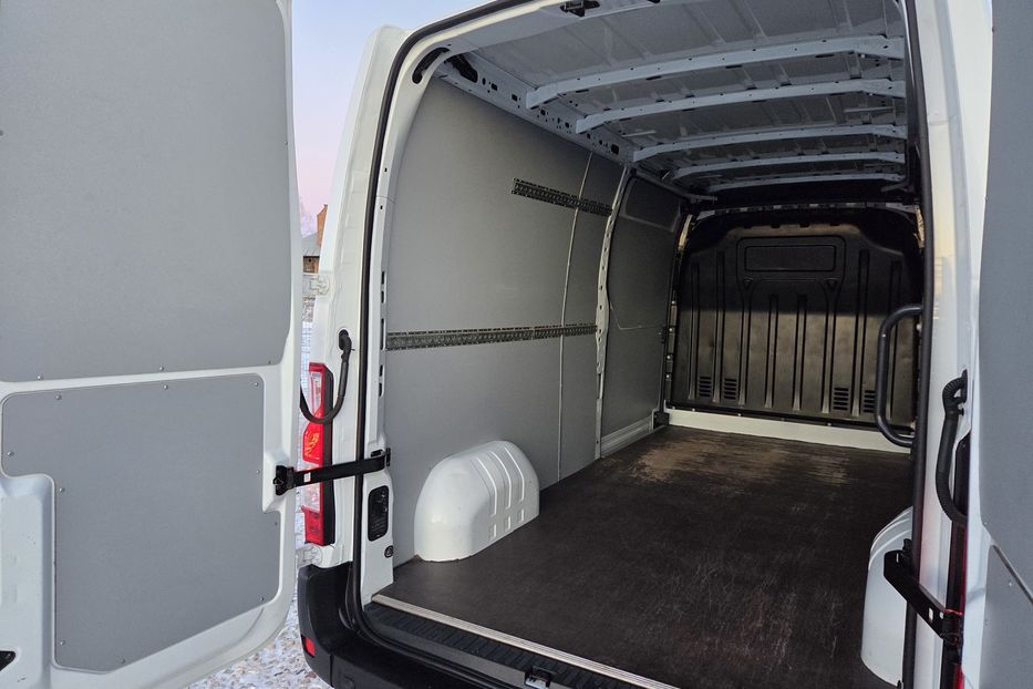 Продам Renault Master груз. L3H2  2020 года в Львове