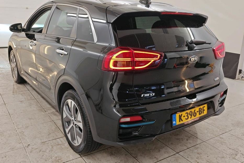 Продам Kia Niro 64кт авто в дорозі 2020 года в Львове