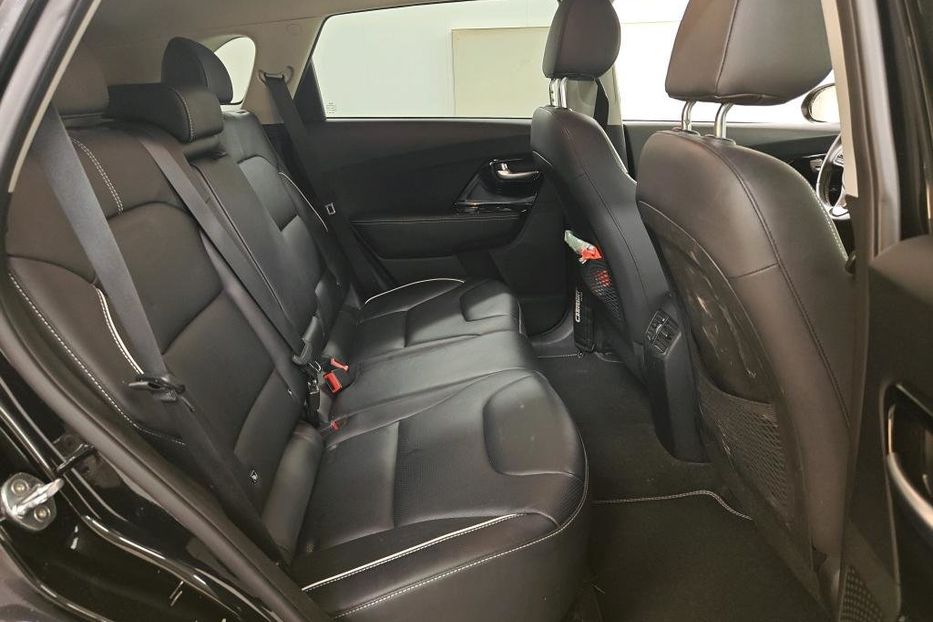 Продам Kia Niro 64кт авто в дорозі 2020 года в Львове