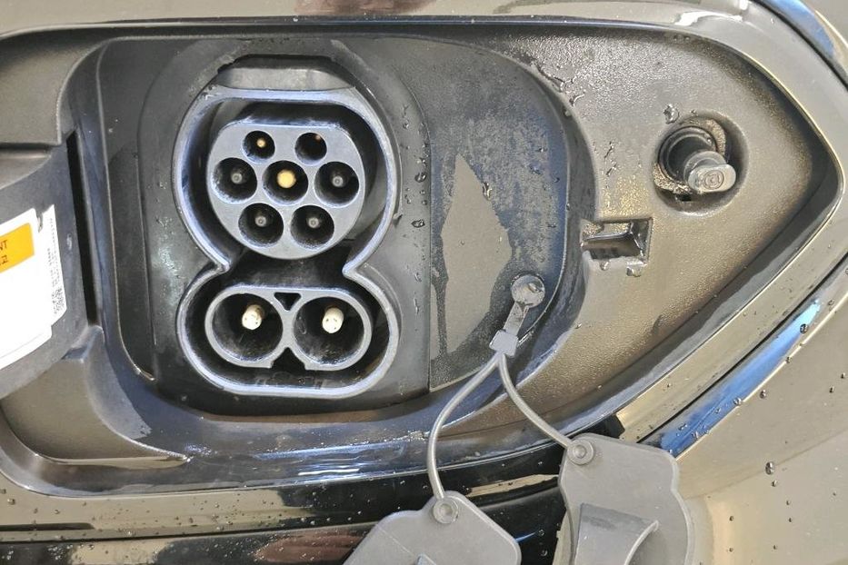 Продам Kia Niro 64кт авто в дорозі 2020 года в Львове