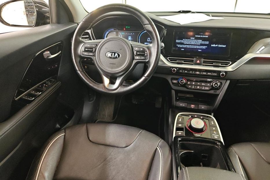 Продам Kia Niro 64кт авто в дорозі 2020 года в Львове